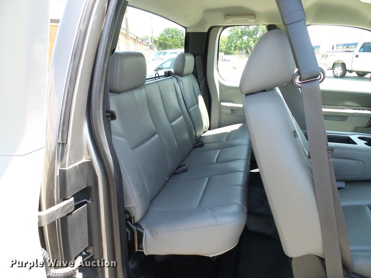 image for item DD5277 2013 Chevrolet Silverado 1500 Ext. Cab pickup truck