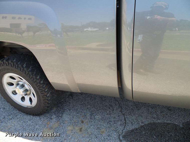 image for item DD5277 2013 Chevrolet Silverado 1500 Ext. Cab pickup truck