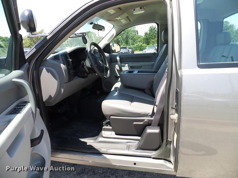 image for item DD5278 2012 Chevrolet Silverado 1500 Ext. Cab pickup truck