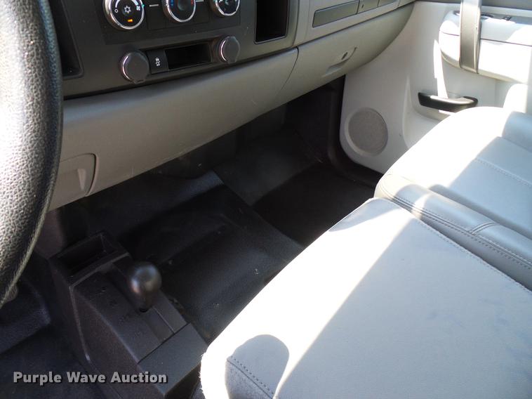 image for item DD5278 2012 Chevrolet Silverado 1500 Ext. Cab pickup truck