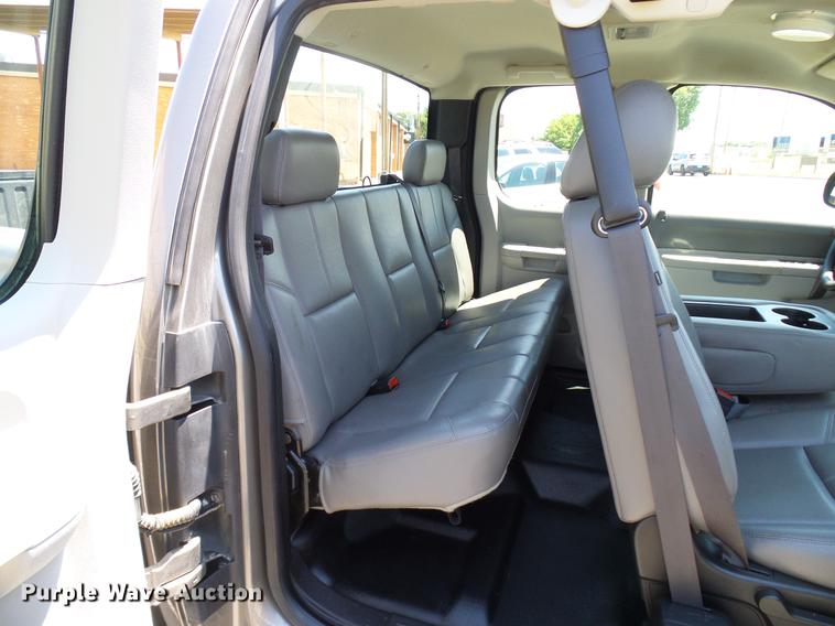 image for item DD5278 2012 Chevrolet Silverado 1500 Ext. Cab pickup truck