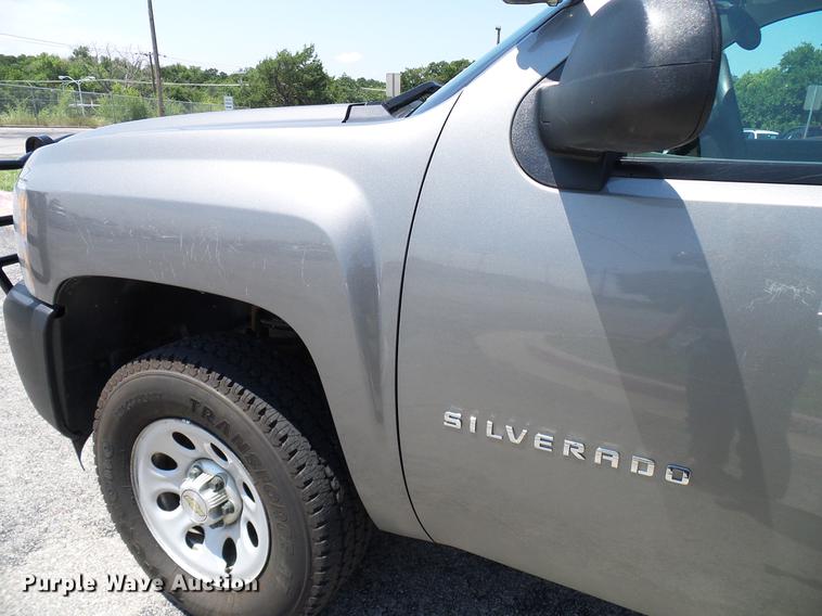 image for item DD5278 2012 Chevrolet Silverado 1500 Ext. Cab pickup truck
