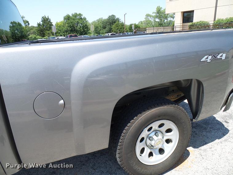 image for item DD5278 2012 Chevrolet Silverado 1500 Ext. Cab pickup truck