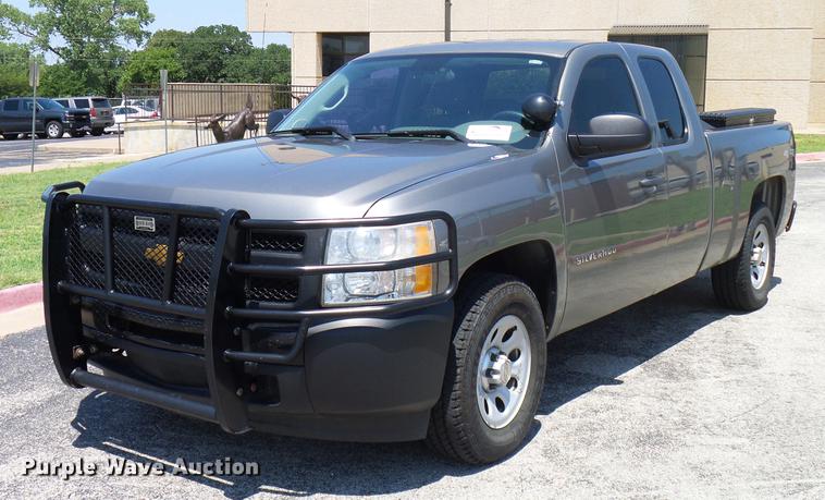 image for item DD5279 2013 Chevrolet Silverado 1500 Ext. Cab pickup truck