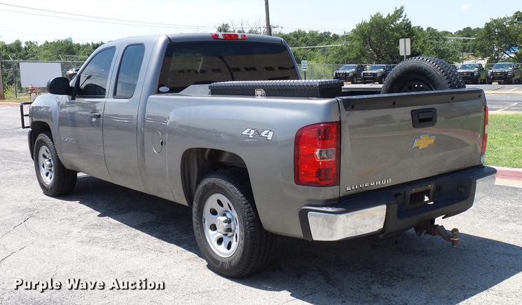 image for item DD5279 2013 Chevrolet Silverado 1500 Ext. Cab pickup truck
