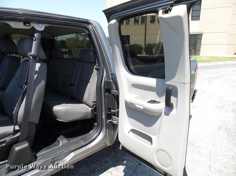 image for item DD5279 2013 Chevrolet Silverado 1500 Ext. Cab pickup truck