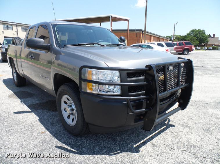 image for item DD5279 2013 Chevrolet Silverado 1500 Ext. Cab pickup truck