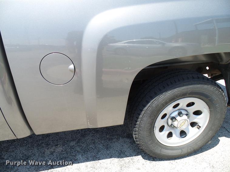 image for item DD5279 2013 Chevrolet Silverado 1500 Ext. Cab pickup truck