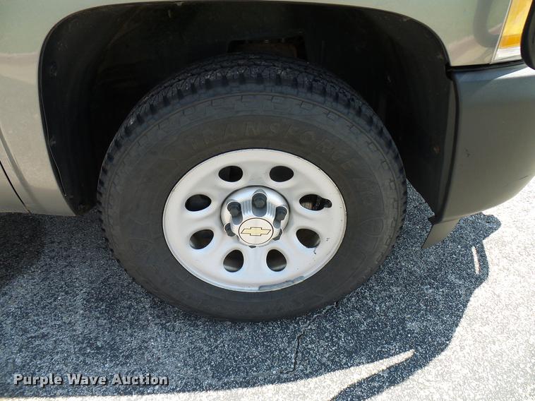 image for item DD5279 2013 Chevrolet Silverado 1500 Ext. Cab pickup truck