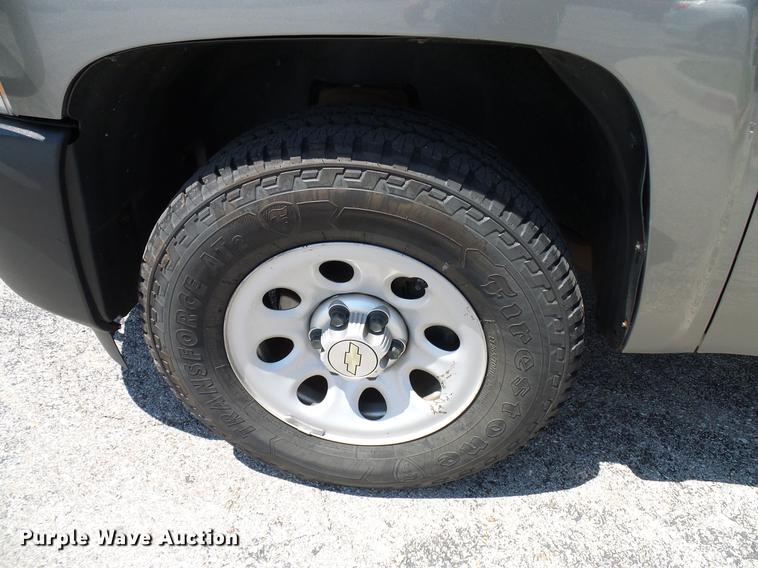 image for item DD5279 2013 Chevrolet Silverado 1500 Ext. Cab pickup truck