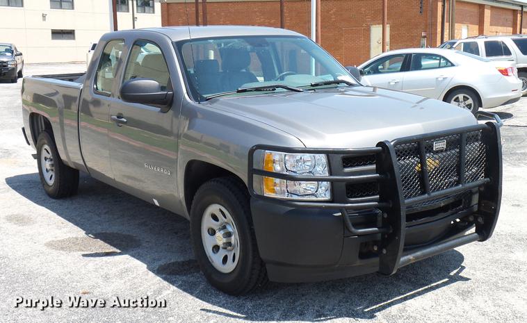 image for item DD5280 2013 Chevrolet Silverado 1500 Ext. Cab pickup truck