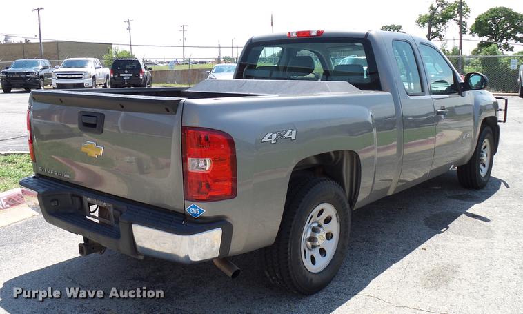 image for item DD5280 2013 Chevrolet Silverado 1500 Ext. Cab pickup truck
