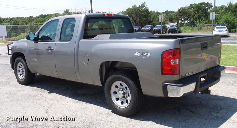 image for item DD5280 2013 Chevrolet Silverado 1500 Ext. Cab pickup truck