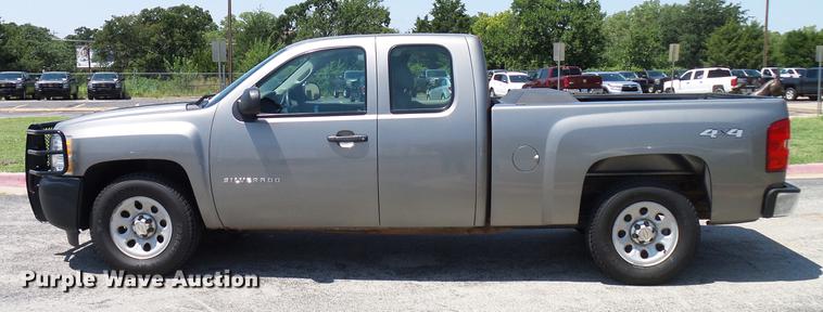 image for item DD5280 2013 Chevrolet Silverado 1500 Ext. Cab pickup truck