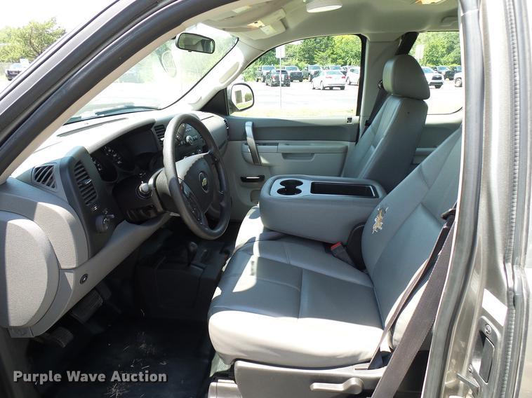 image for item DD5280 2013 Chevrolet Silverado 1500 Ext. Cab pickup truck