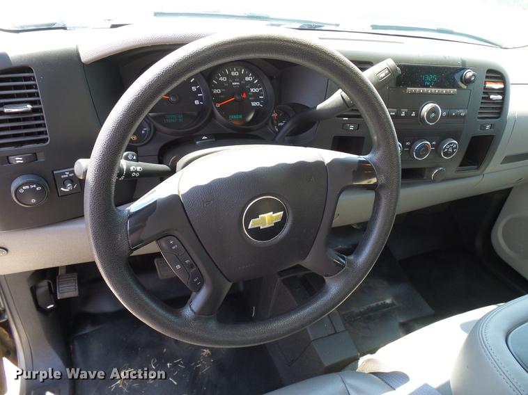 image for item DD5280 2013 Chevrolet Silverado 1500 Ext. Cab pickup truck