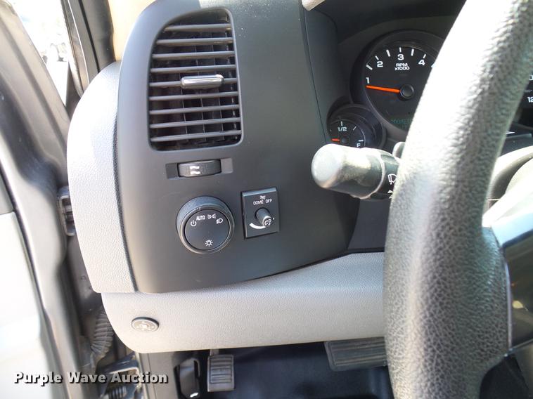 image for item DD5280 2013 Chevrolet Silverado 1500 Ext. Cab pickup truck