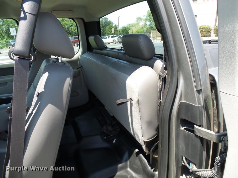 image for item DD5280 2013 Chevrolet Silverado 1500 Ext. Cab pickup truck
