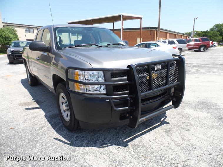 image for item DD5280 2013 Chevrolet Silverado 1500 Ext. Cab pickup truck