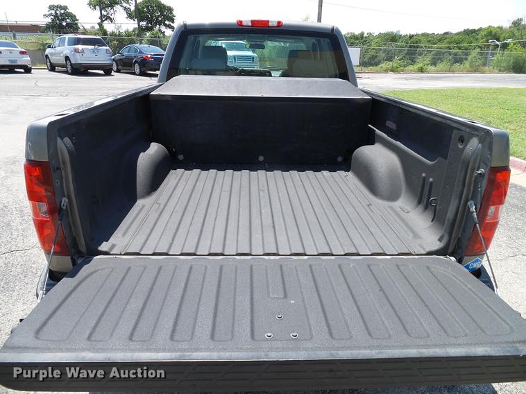 image for item DD5280 2013 Chevrolet Silverado 1500 Ext. Cab pickup truck