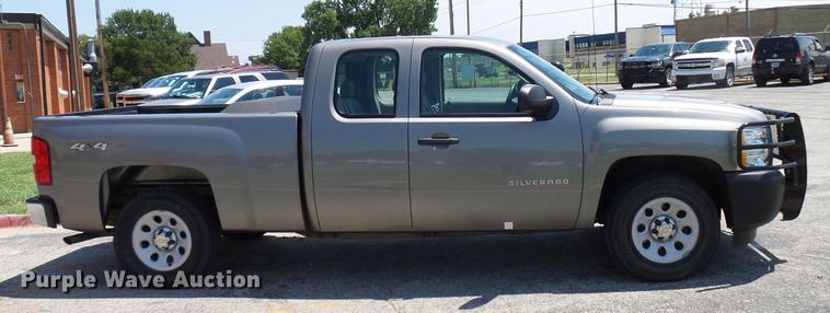 image for item DD5281 2013 Chevrolet Silverado 1500 Ext. Cab pickup truck