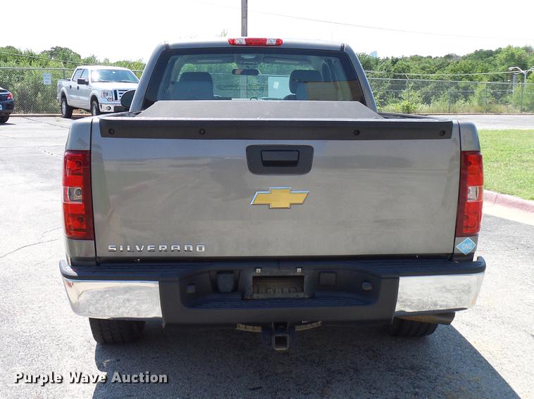 image for item DD5281 2013 Chevrolet Silverado 1500 Ext. Cab pickup truck