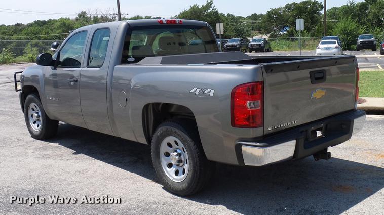 image for item DD5281 2013 Chevrolet Silverado 1500 Ext. Cab pickup truck