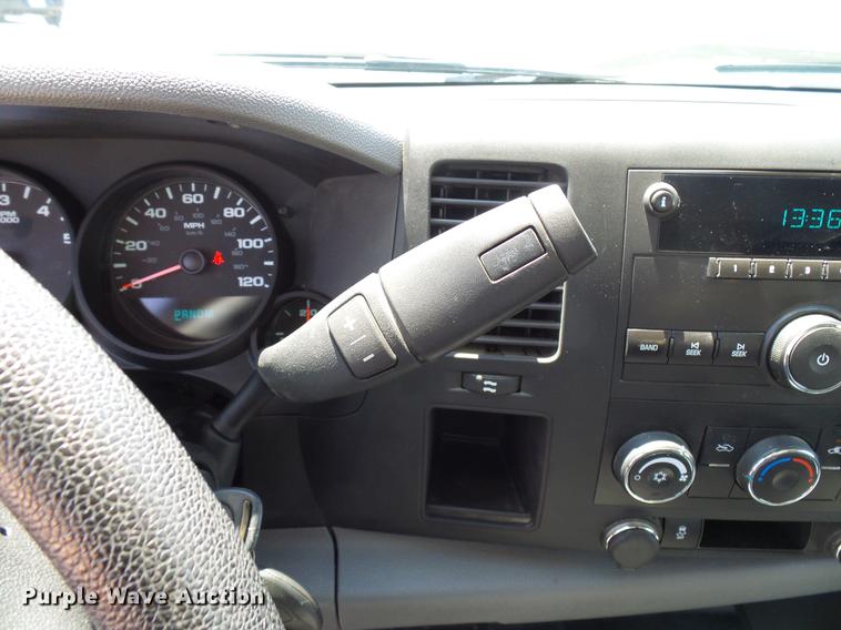 image for item DD5281 2013 Chevrolet Silverado 1500 Ext. Cab pickup truck