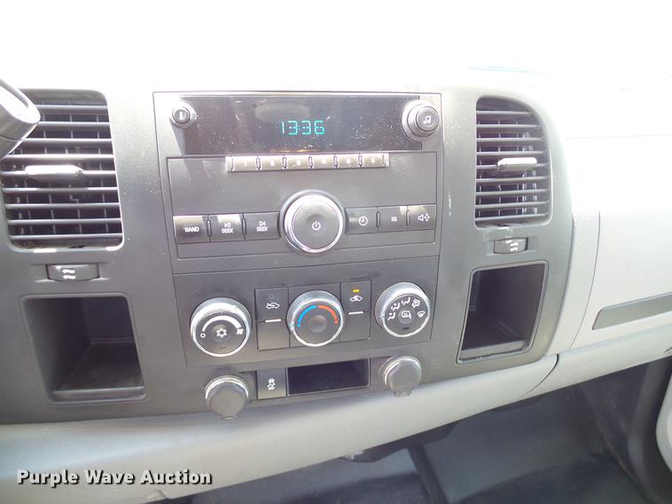 image for item DD5281 2013 Chevrolet Silverado 1500 Ext. Cab pickup truck