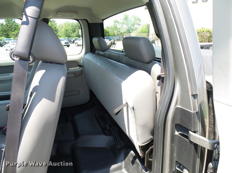 image for item DD5281 2013 Chevrolet Silverado 1500 Ext. Cab pickup truck