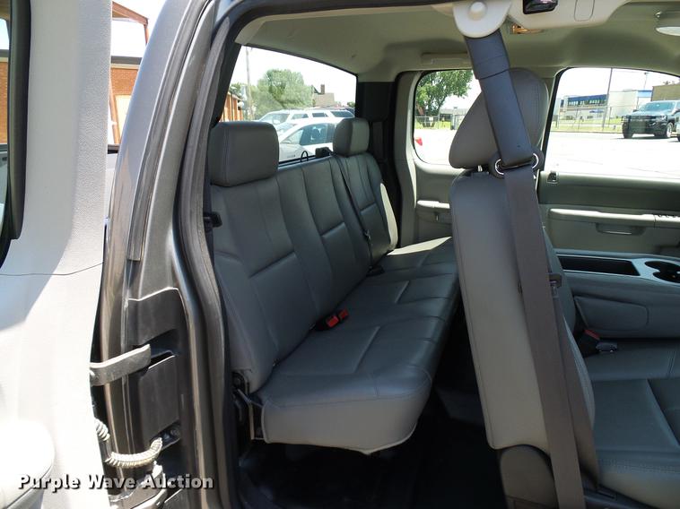 image for item DD5281 2013 Chevrolet Silverado 1500 Ext. Cab pickup truck