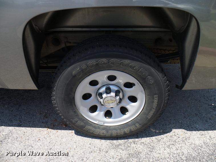 image for item DD5281 2013 Chevrolet Silverado 1500 Ext. Cab pickup truck