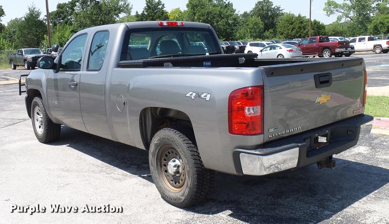image for item DD5282 2012 Chevrolet Silverado 1500 Ext. Cab pickup truck