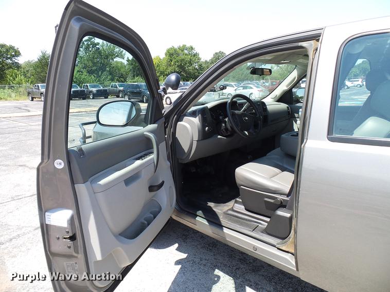 image for item DD5282 2012 Chevrolet Silverado 1500 Ext. Cab pickup truck