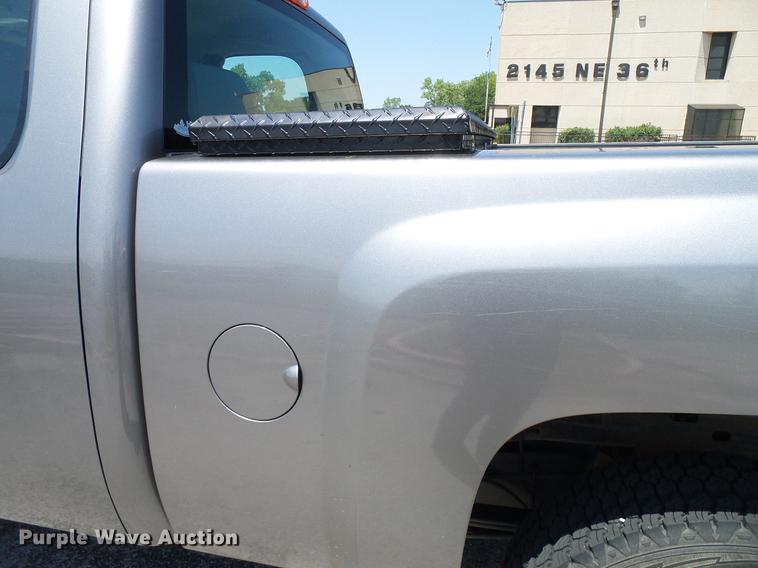 image for item DD5282 2012 Chevrolet Silverado 1500 Ext. Cab pickup truck