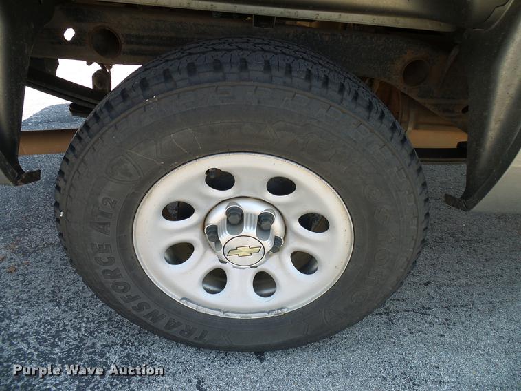 image for item DD5282 2012 Chevrolet Silverado 1500 Ext. Cab pickup truck