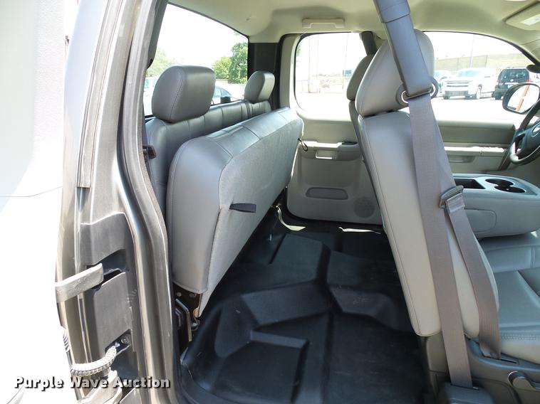 image for item DD5283 2013 Chevrolet Silverado 1500 Ext. Cab pickup truck