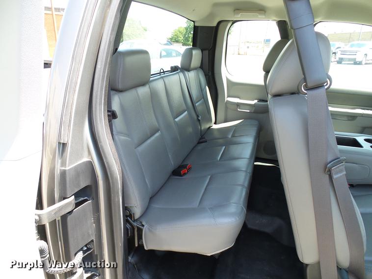 image for item DD5283 2013 Chevrolet Silverado 1500 Ext. Cab pickup truck