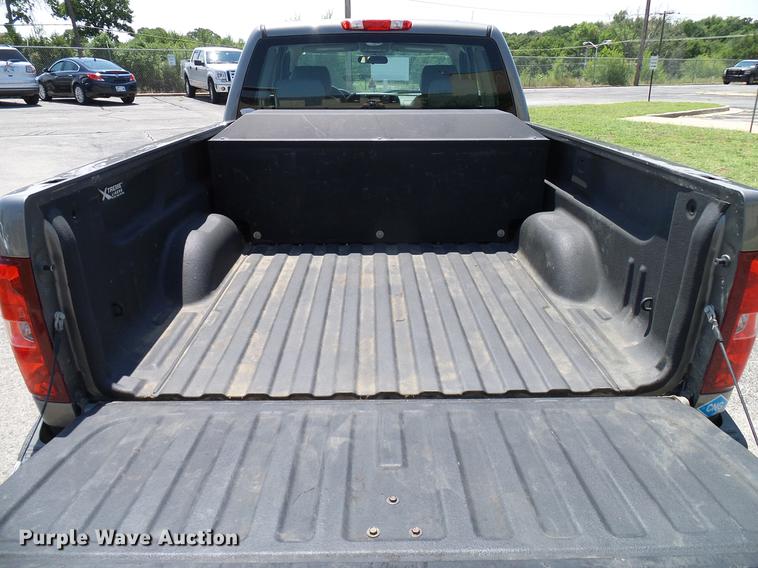 image for item DD5283 2013 Chevrolet Silverado 1500 Ext. Cab pickup truck