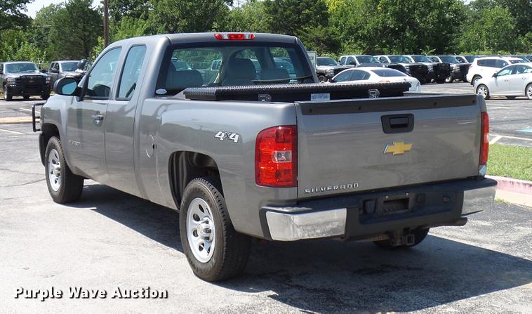 image for item DD5284 2013 Chevrolet Silverado 1500 Ext. Cab pickup truck