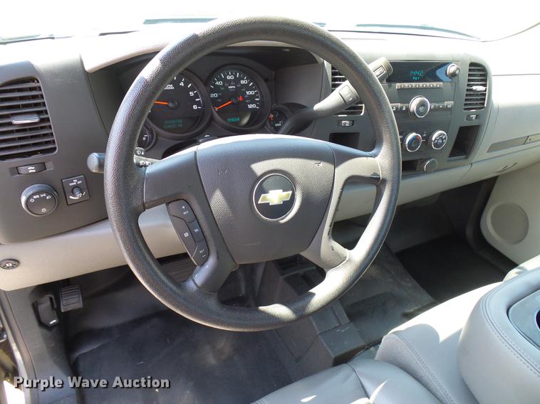 image for item DD5284 2013 Chevrolet Silverado 1500 Ext. Cab pickup truck