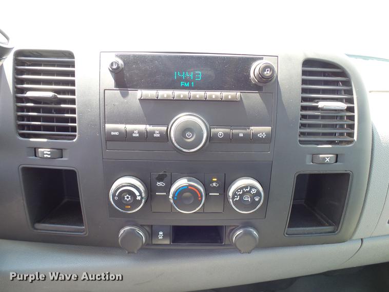 image for item DD5284 2013 Chevrolet Silverado 1500 Ext. Cab pickup truck