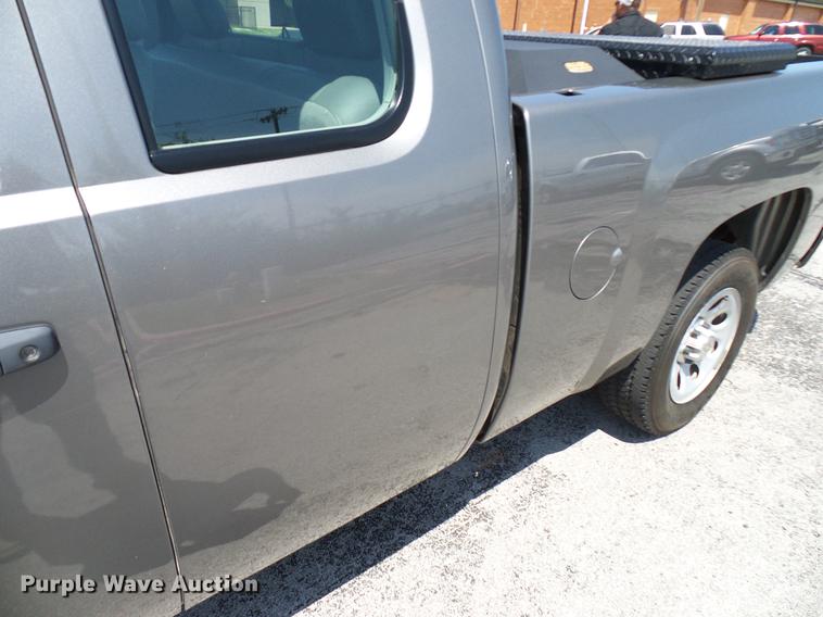 image for item DD5284 2013 Chevrolet Silverado 1500 Ext. Cab pickup truck