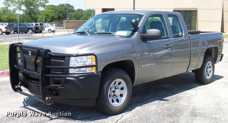 image for item DD5285 2012 Chevrolet Silverado 1500 Ext. Cab pickup truck