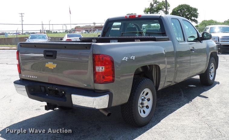 image for item DD5285 2012 Chevrolet Silverado 1500 Ext. Cab pickup truck