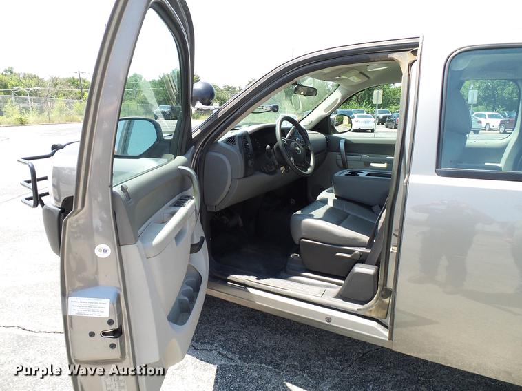 image for item DD5285 2012 Chevrolet Silverado 1500 Ext. Cab pickup truck