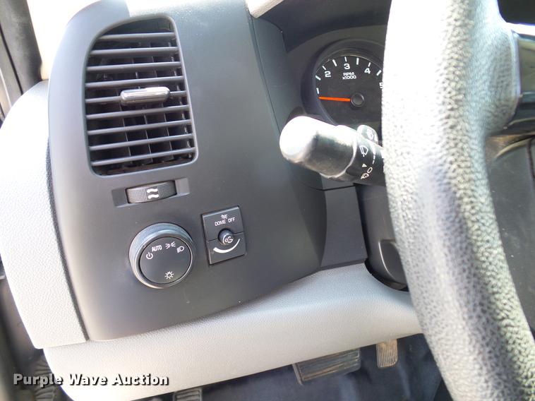 image for item DD5285 2012 Chevrolet Silverado 1500 Ext. Cab pickup truck