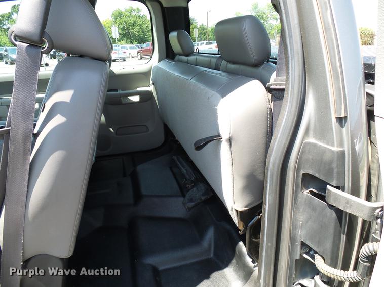 image for item DD5285 2012 Chevrolet Silverado 1500 Ext. Cab pickup truck