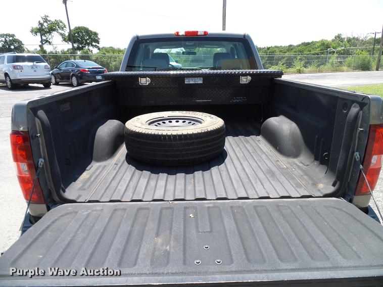 image for item DD5285 2012 Chevrolet Silverado 1500 Ext. Cab pickup truck