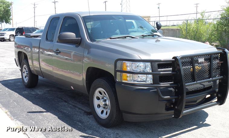 image for item DD5286 2013 Chevrolet Silverado 1500 Ext. Cab pickup truck